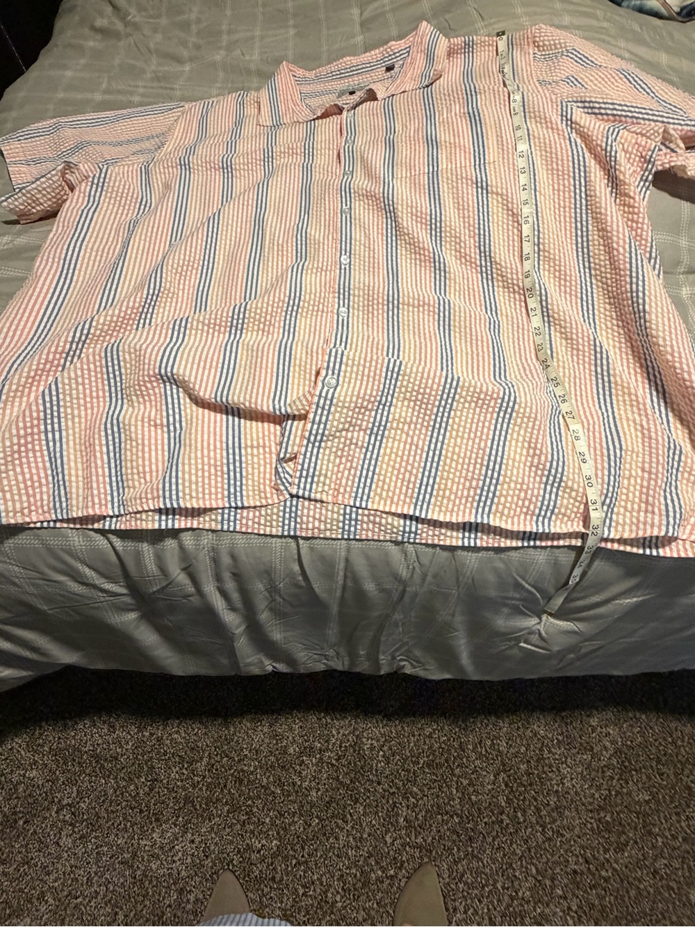 Men's Short-Sleeve Button-Up Polo Shirt in Pink & Blue Stripe